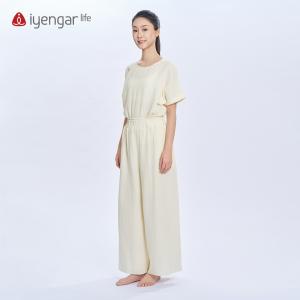 C1228 瑜伽冥想套装 两件套 柔嫩触感裸感体验  云感舒适自在让冥想沉淀舒展