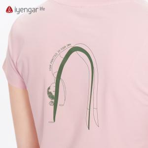 C1217悦性女装T恤短袖 原创手绘设计一笔勾勒后弯体式 柔软亲肤排汗